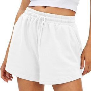 AUTOMET WHITE SHORTS